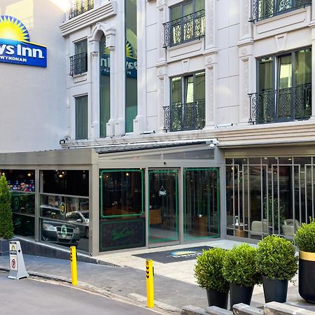 Days Inn By Wyndham Istanbul Bomonti Bagian luar foto