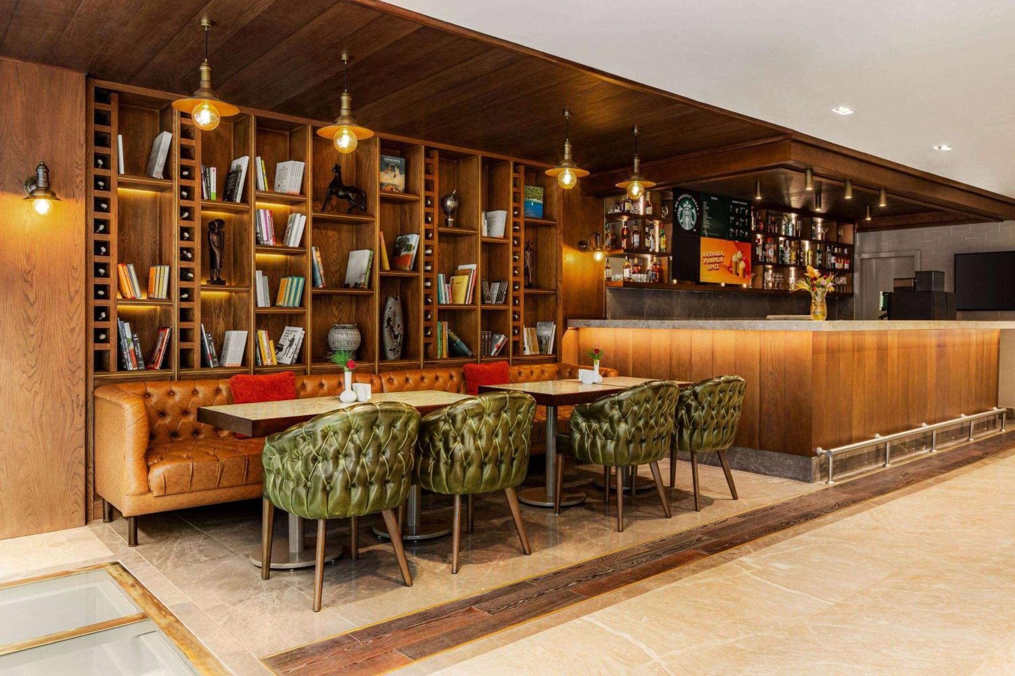 Days Inn By Wyndham Istanbul Bomonti Bagian luar foto