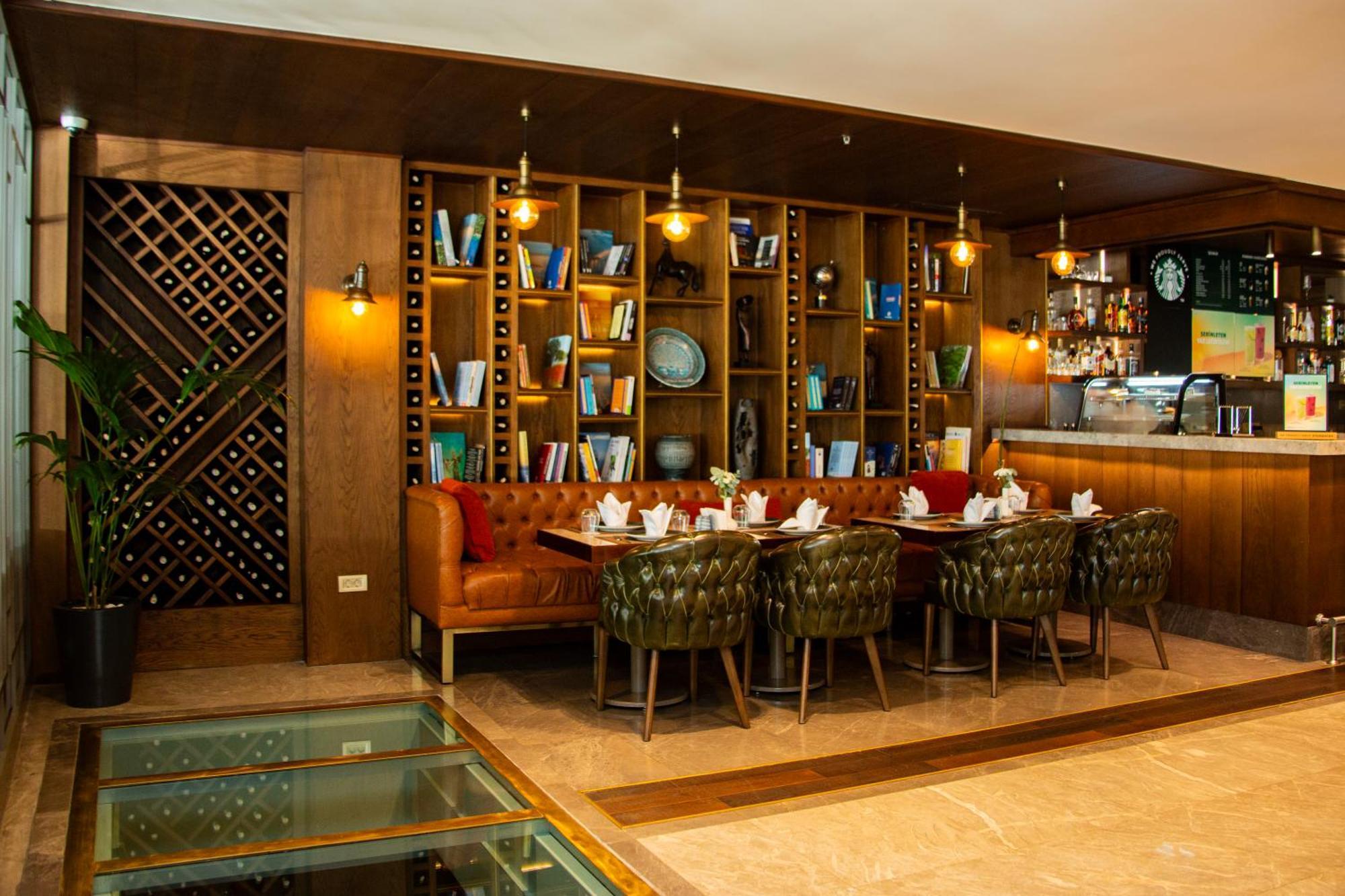 Days Inn By Wyndham Istanbul Bomonti Bagian luar foto