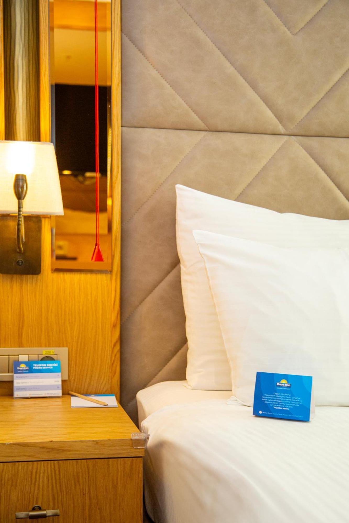 Days Inn By Wyndham Istanbul Bomonti Bagian luar foto